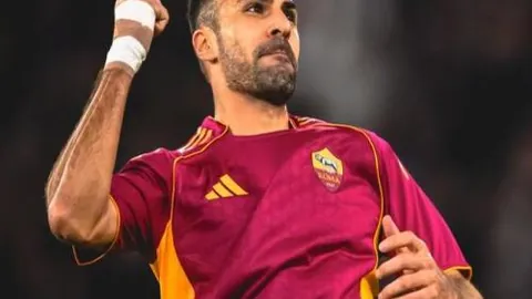 曾凡博22分5助领跑北京队，崔永熙看好其NBA未来星光璀璨。